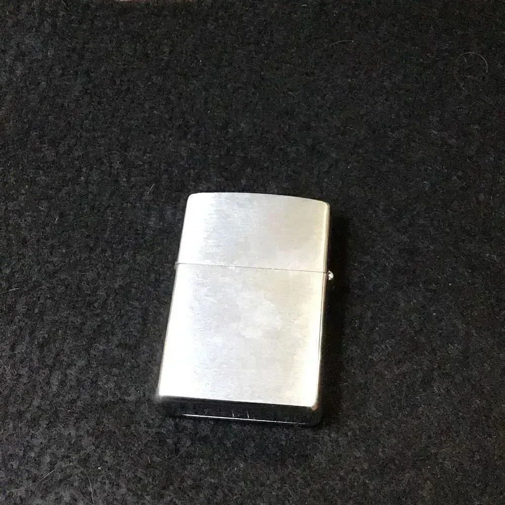 Zippo F-Xllll candle striker needs flint